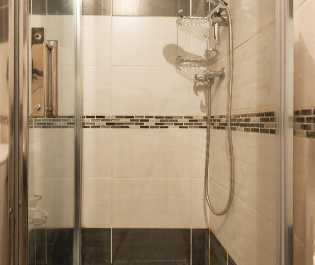 Studio For 2 Located In The City Center Annecy Exterior foto